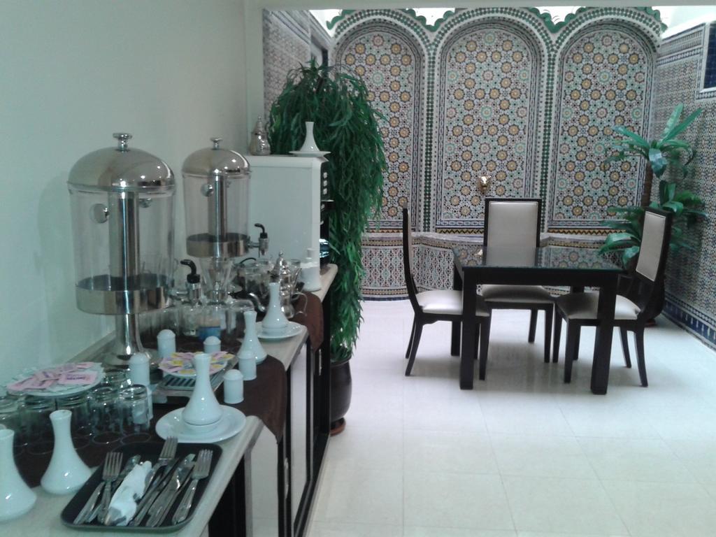 乌季达 Al Akhawayn酒店 外观 照片