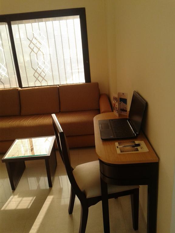 乌季达 Al Akhawayn酒店 外观 照片